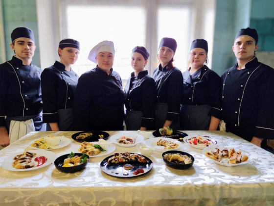 Смак професії: практична підготовка майбутніх кухарів-кондитерів з Краматорська у Дніпрі