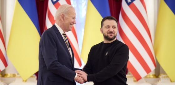 Допомога США має вирішальне значення для України. Без неї втрачаємо наших захисників, - Зеленський