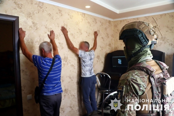 Поліцейські Донеччини викрили організовану злочинну групу, яка під час війни наживалася на гральному бізнесі