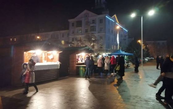 На главной площади Краматорска ограбили рождественский домик