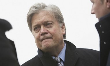 Главный советник Трампа попросил СМИ помалкивать