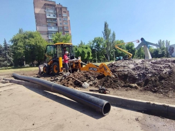 КВП «Краматорський водоканал» виконав заміну ділянки каналізаційного колектора протяжністю 52 м по вулиці Парковій