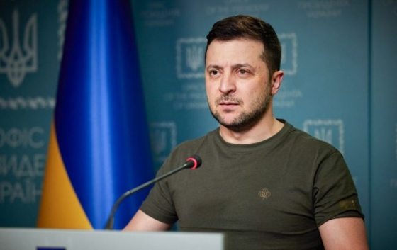Паспорт після тестів. Зеленський погодив нові правила отримання громадянства