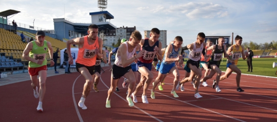 Легкоатлети з Краматорського району тріумфували на чемпіонаті України з бігу на 10000 метрів (фото)