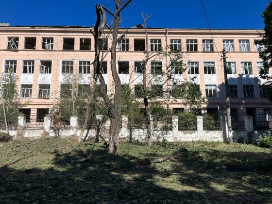 В результате ракетного удара по Николаеву повреждены две школы, - Сенкевич