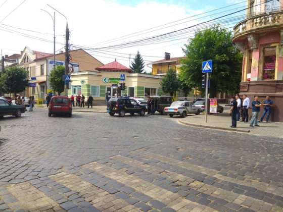 Возле здания СБУ в Черновцах прогремел взрыв