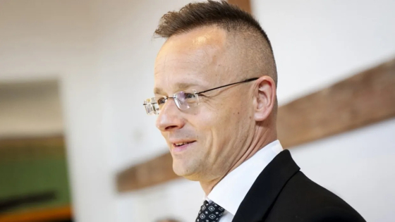 Сійярто поскаржився, що ЄС підтримує Україну щодо захисту прав закарпатських угорців