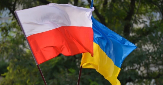 Сенат Польщі ухвалив закон про обмеження допомоги українським біженцям