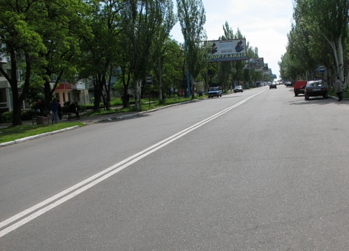 Дорожные службы и полиция Краматорска не видят нарушений в разметке по улице Дворцовой