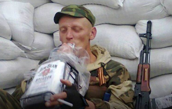 П’яні військові РФ на &quot;Ладі&quot; із символом &quot;Z&quot; стріляли у цивільне авто в Курській області, - росЗМІ