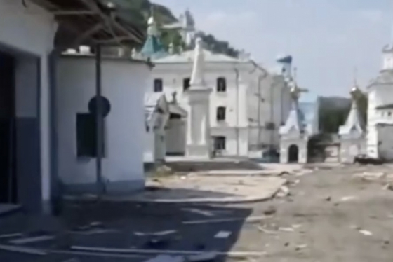 Святогорская лавра пострадала во время боевых действий (видео)