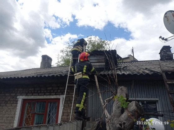 За минулу добу внаслідок ворожих обстрілів на Донеччині спалахнуло 10 пожеж, - ДСНС