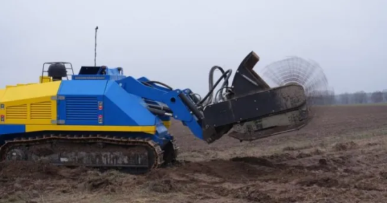 Краматорський завод створив унікальну машину для розміновування Germina URCM-3000