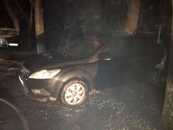Ночью в Краматорске горели два автомобиля