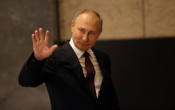 Проситиме зброю? Путін прибув до Китаю