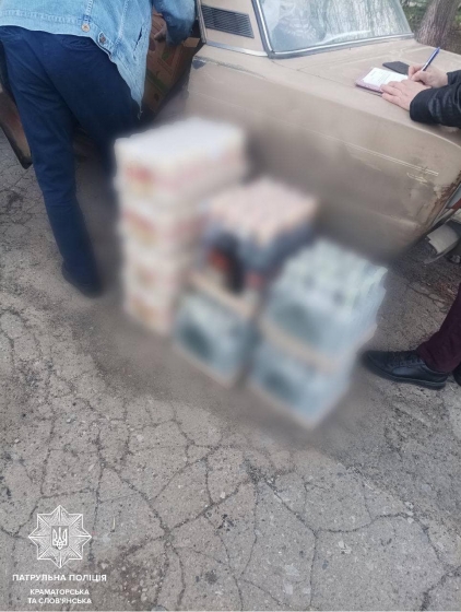 Водій перевозив заборонену спиртну алкогольну продукцію: пиво, горілка та коньяк загальним об’ємом більше 85 літрів