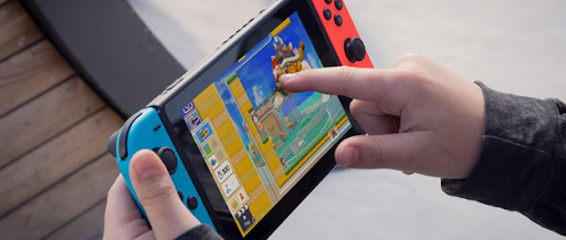 Консоль Nintendo Switch б/у – гибкость игры и мультимедийные возможности