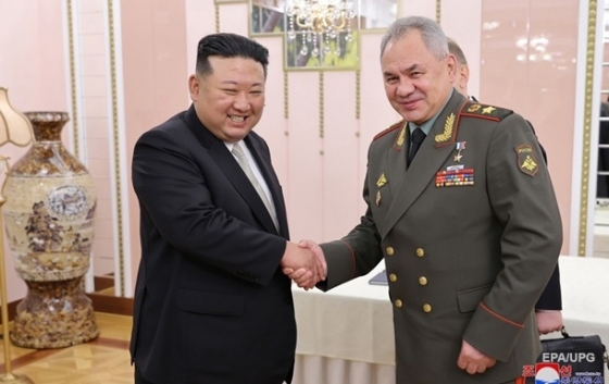 Крім боєприпасів Північна Корея передає Росії 122-мм гаубиці Д-30, - Bild