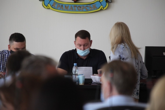 Депутаты не смогли отправить в отставку мэра Краматорска Андрея Панкова