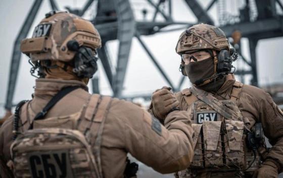 Сили оборони атакували стратегічні об’єкти РФ: під ударом опинився Московський НПЗ