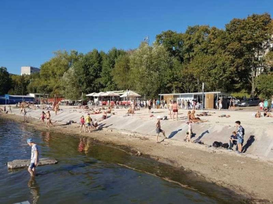 Чим небезпечні водойми влітку