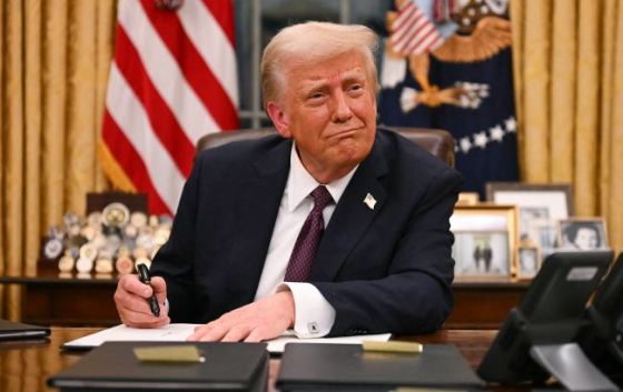 Трамп загалом підняв мита для Китаю до 145%. Білий дім пояснив, як це сталося