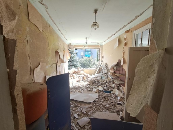 Попри щоденні обстріли у Часовому Яру на Донеччині залишаються 785 осіб, - глава МВА Чаус