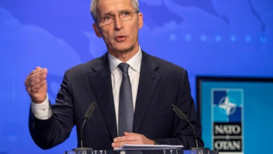 Китай має припинити підтримувати РФ у її війні проти України. Це вплине на його репутацію та інтереси, - Столтенберг