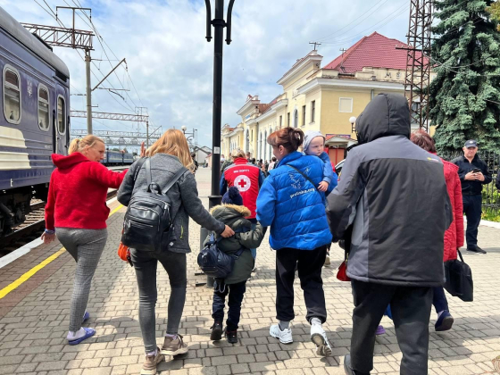 Триває евакуація сімей з дітьми з Донеччини на Закарпаття
