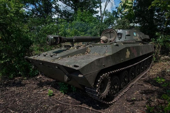 Війська РФ продовжують наступальні дії на Донецькому напрямку та зосереджують основні зусилля на Бахмутському, - зведення Генштабу 