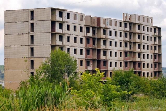 На месте недостроенных домов на Лазурном могут построить новые за счет иностранных доноров