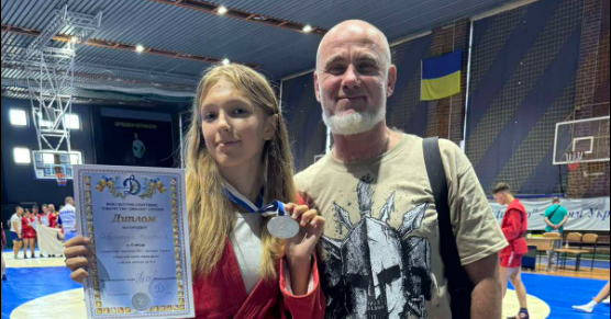Спортсменка з Донеччини Анастасія Савушкіна здобула «срібло» на відкритому чемпіонаті ФСТ «Динамо» України з самбо