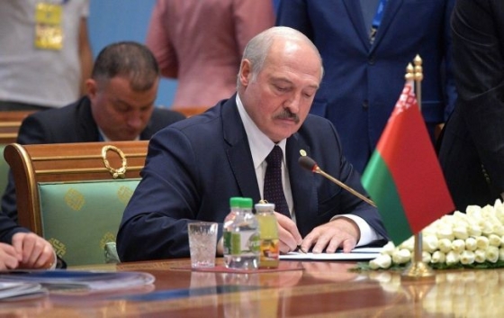 Лукашенко поручил закрыть границу с Украиной: что известно