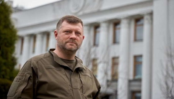 &quot;Слуга народу&quot; Корнієнко пояснив, чому скасували відрядження Порошенка: Надійшов лист з грифом &quot;Для службового користування&quot;