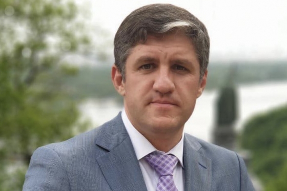 Зеленський звільнив посла України в Кувейті Балануцу