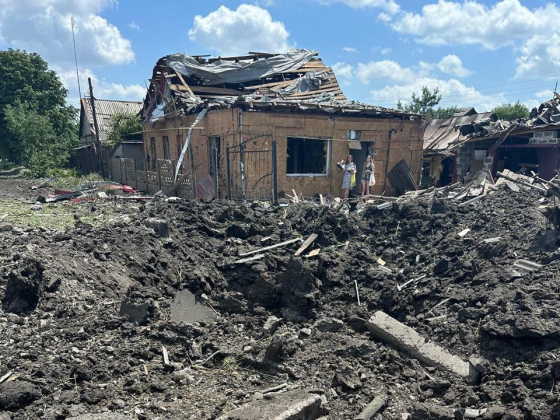 Росіяни б’ють по промислових та приватних об’єктах Покровська