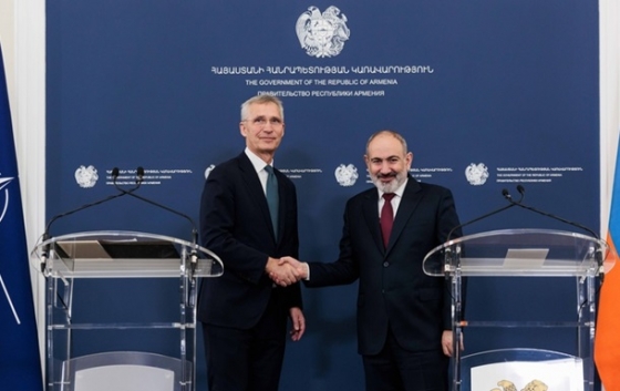 Генсек НАТО Столтенберг уперше за 10 років прибув до Вірменії