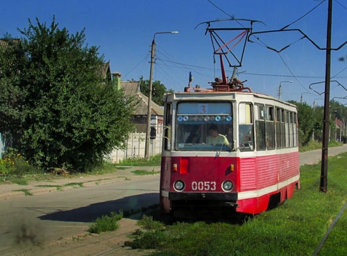 Ликвидация трамваев в Краматорске: технику - на продажу, рельсы - на металлолом