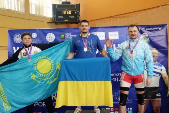 Заслужений майстер спорту України Леон Білицький з Донеччини виборов 3 нагороди на чемпіонату світу з гирьового спорту в Греції