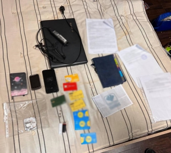 Шахрай із Києва продавав військовим із передової неіснуючі тактичні ножі