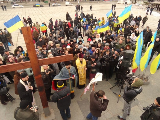 В Мариуполе прошел молебен перд мироточащей иконой Божей Матери «Знамение»
