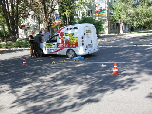 В центре Краматорска автомобиль сбил мужчину