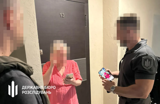 У Дніпрі заарештовано депутатку облради, яку підозрюють у фіктивній службі в ЗСУ