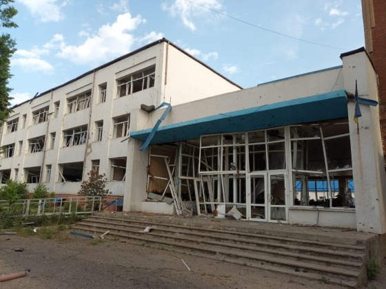 Славянск. Последствия авиаудара по городу (фото, видео)