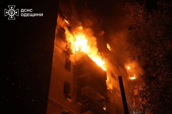 Одна загибла та шість поранених: ДСНС показала наслідки дронового удару по Одесі