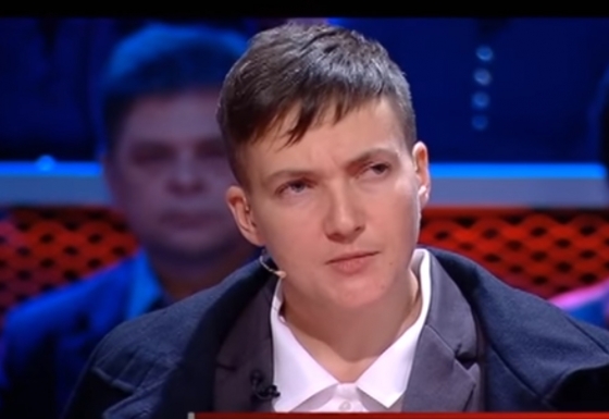 Савченко предложила Порошенко вернуть президентское кресло Януковичу