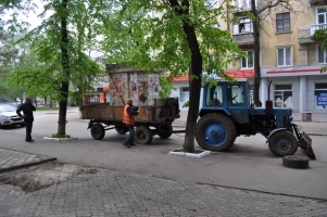 Городские власти демонтировали киоск, не один год простоявший бесхозным на ул. Академической
