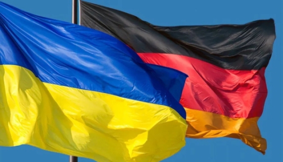 Посольство України в Німеччині 8 травня не кластиме квіти поруч із радянською символікою