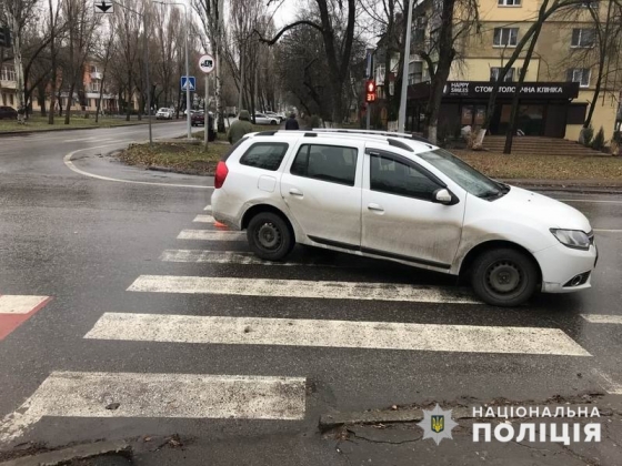 В Краматорске водитель Renault сбил женщину на пешеходном переходе