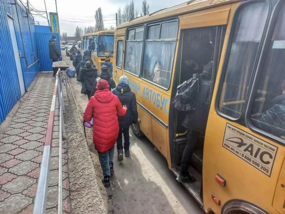 З Вугледара та Часів Яру евакуювали всіх дітей, з Авдіївки — ні